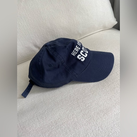 Hat - Picture 4 of 7